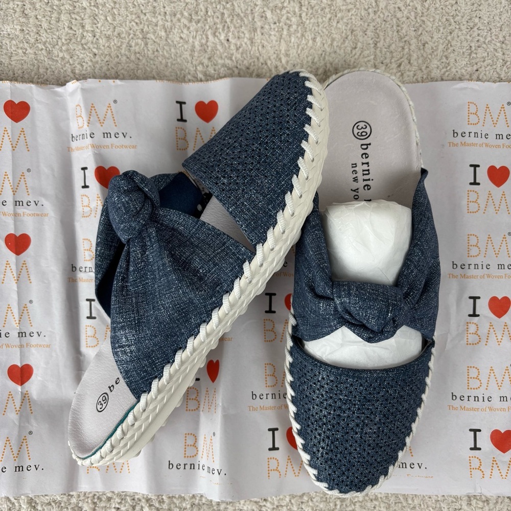 Bernie Mev Shoes‎ Womens 39 US 8-8.5 Blue Woven Slip-On Mules with A Knot Detail